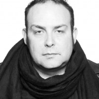 Julio Puyo Méndez, autor del poema'Melodía de los Maniquíes Suicidas''