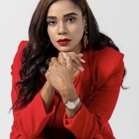 Yoleisy, autor del poema'El Aroma Intacto Del Ayer.''